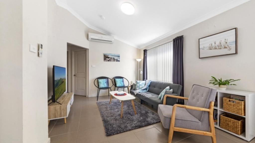 Umina Beach House | Ocean Sounds - Umina Beach