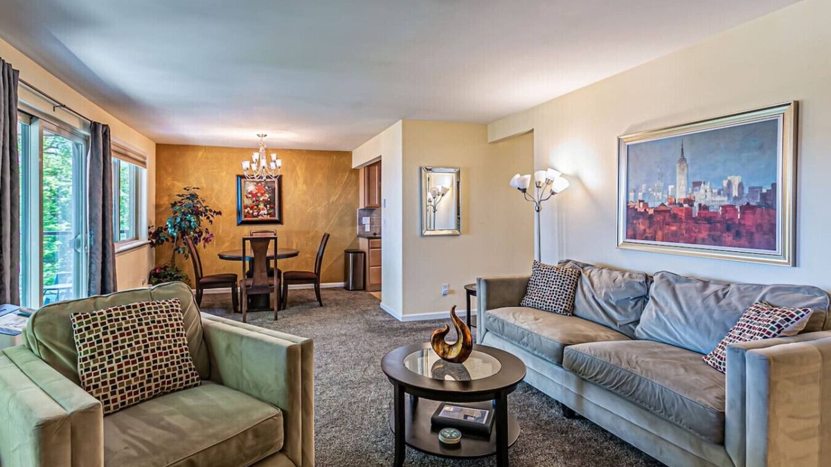 North End Condo | Ocean View 2 Baths No Stairs Best Area Jacuzzibath