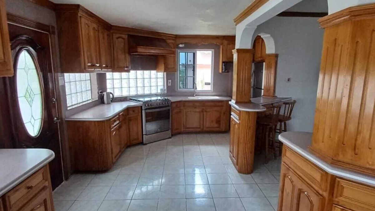 Greenwood Villa | Ocean View 2BR Palm Villa 2nd Floor