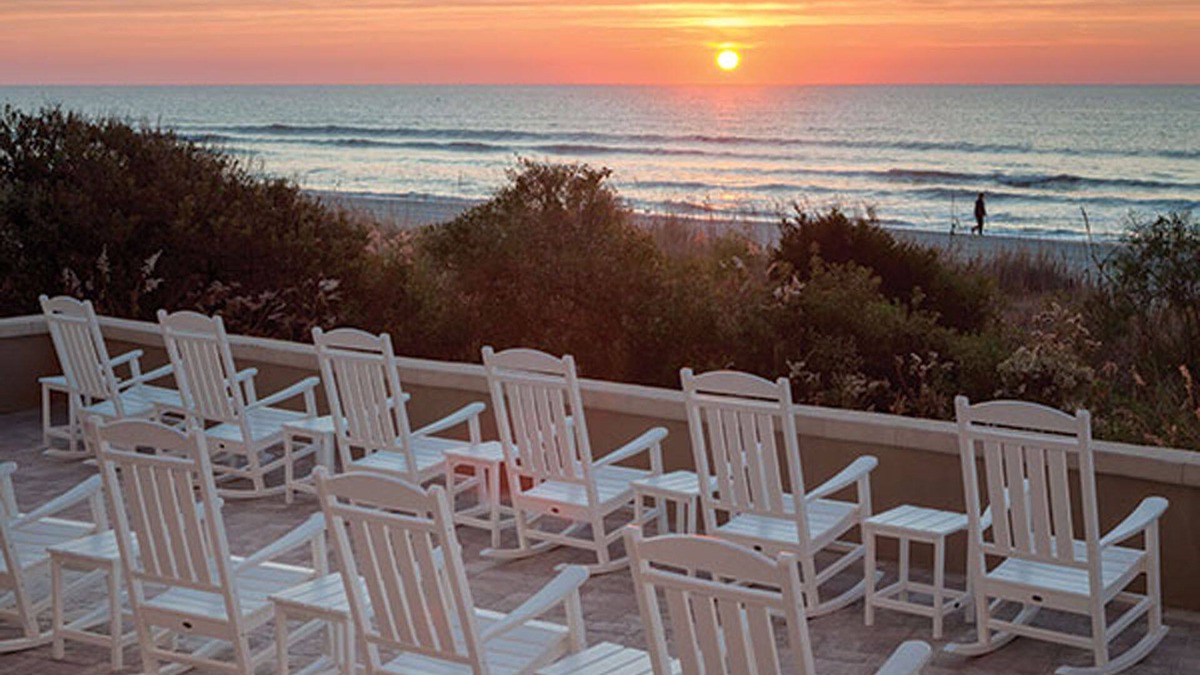 Ash Condo | Ocean View! 5 pools & 8 hot tubs! Spacious-modern decor! Beachfront High-rise!