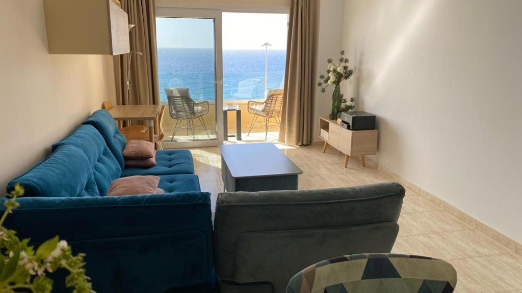 Los Cristianos Apartment | Ocean View Apartament