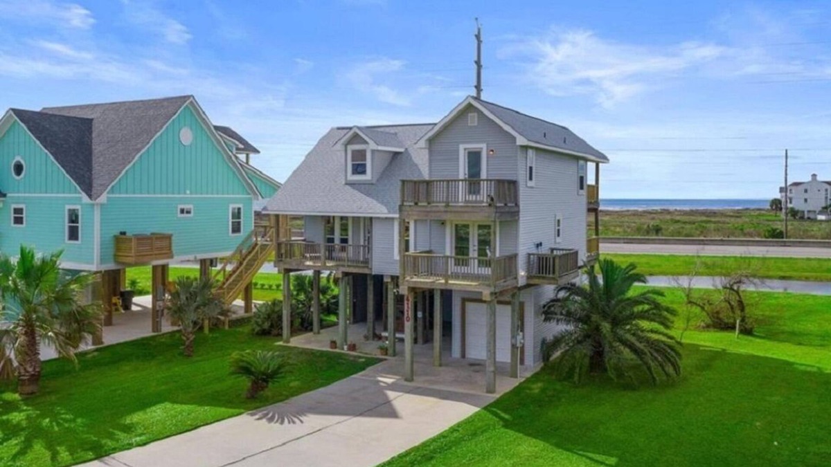Pointe San Luis House | Ocean View Beach Getaway