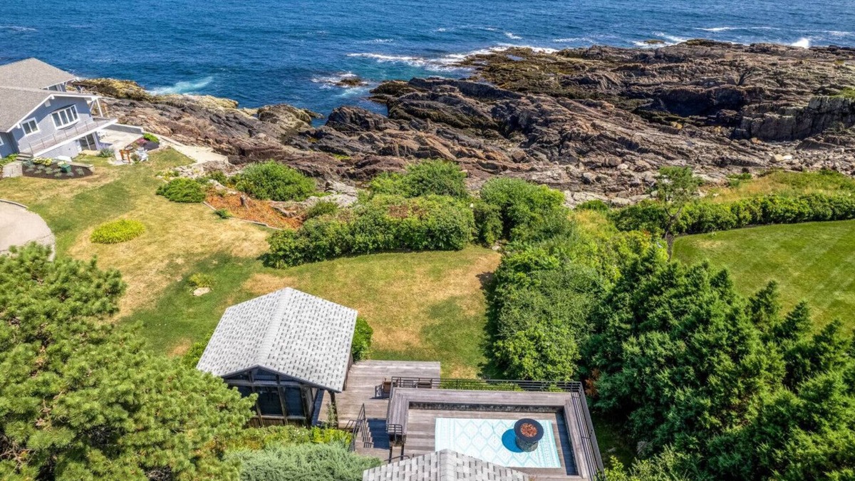Cape Neddick House | Ocean View Cliffside Retreat | 14 Guests | Spacious | Scenic | Serene