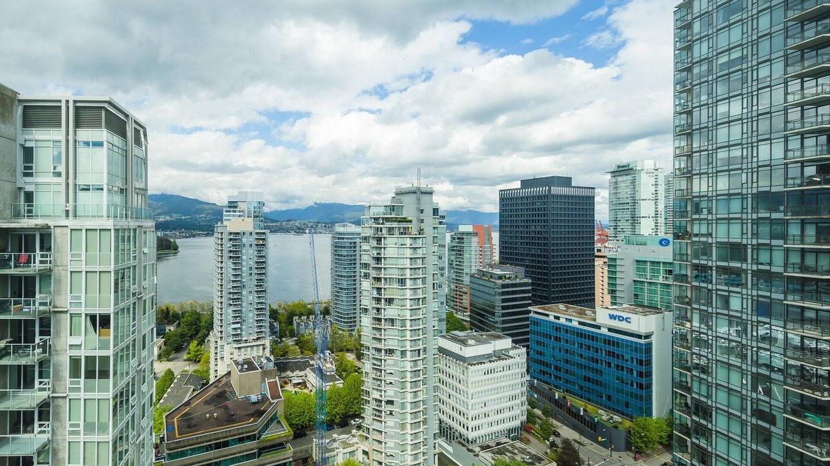 Coal Harbour Condo | Ocean View Condo in Downtown Vancouver