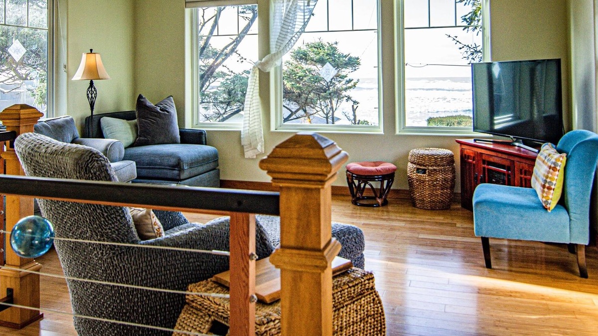 Yachats House | Ocean View-Dog Friendly-7 mi. of Sand-Open Concept