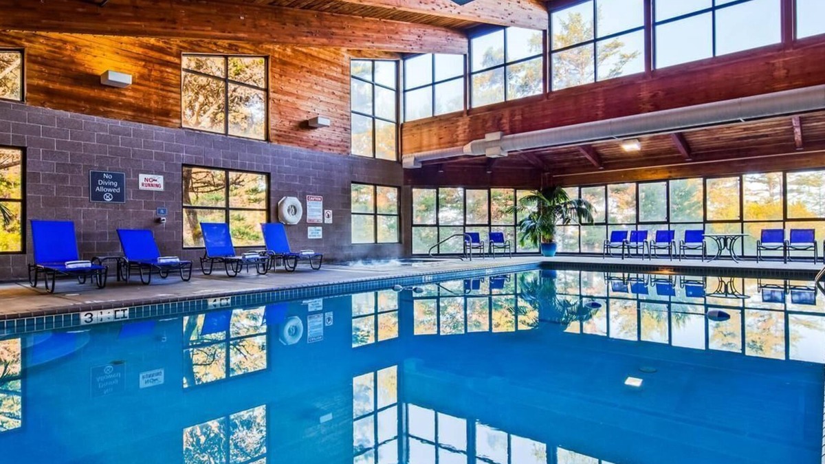 Newport Hotel | Ocean View Family-Friendly Room: Close to Yaquina Bay Lighthouse