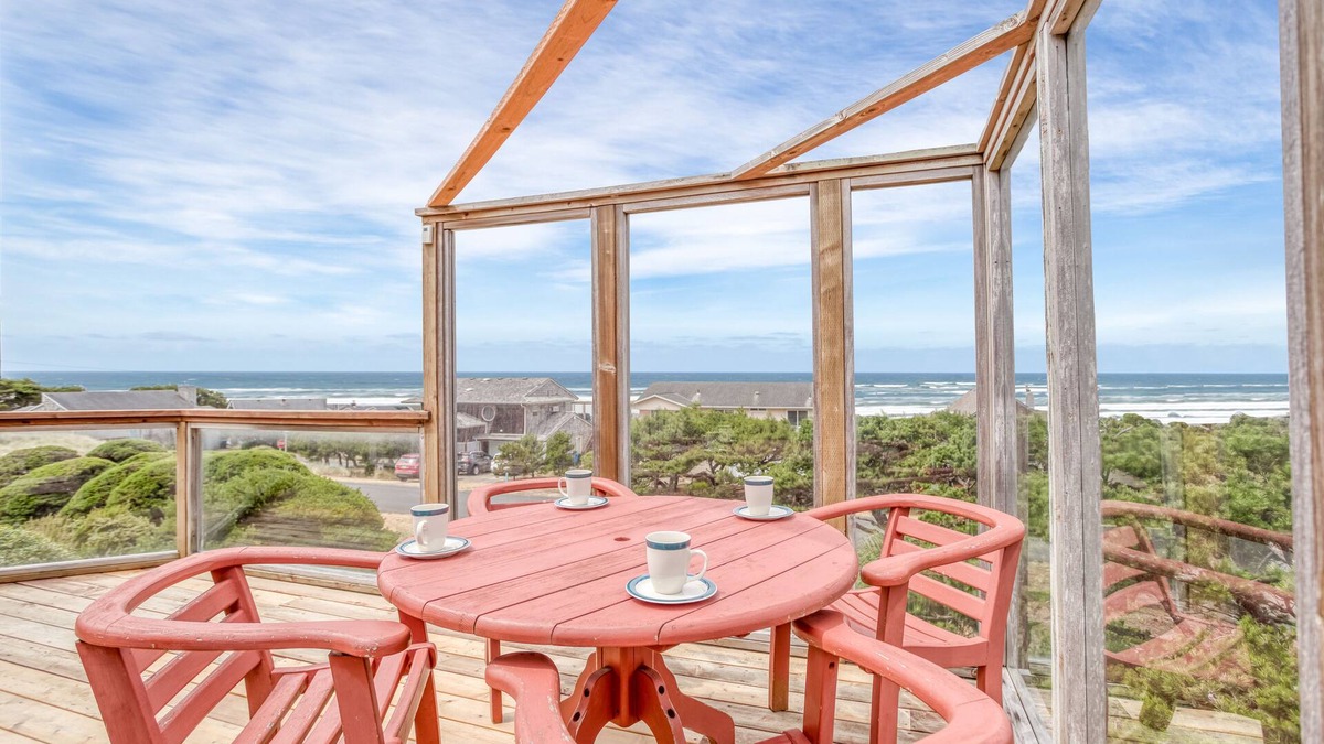 Sandpiper Village House | Ocean View Home One Block From the Beach in Waldport, Dog Allowed!