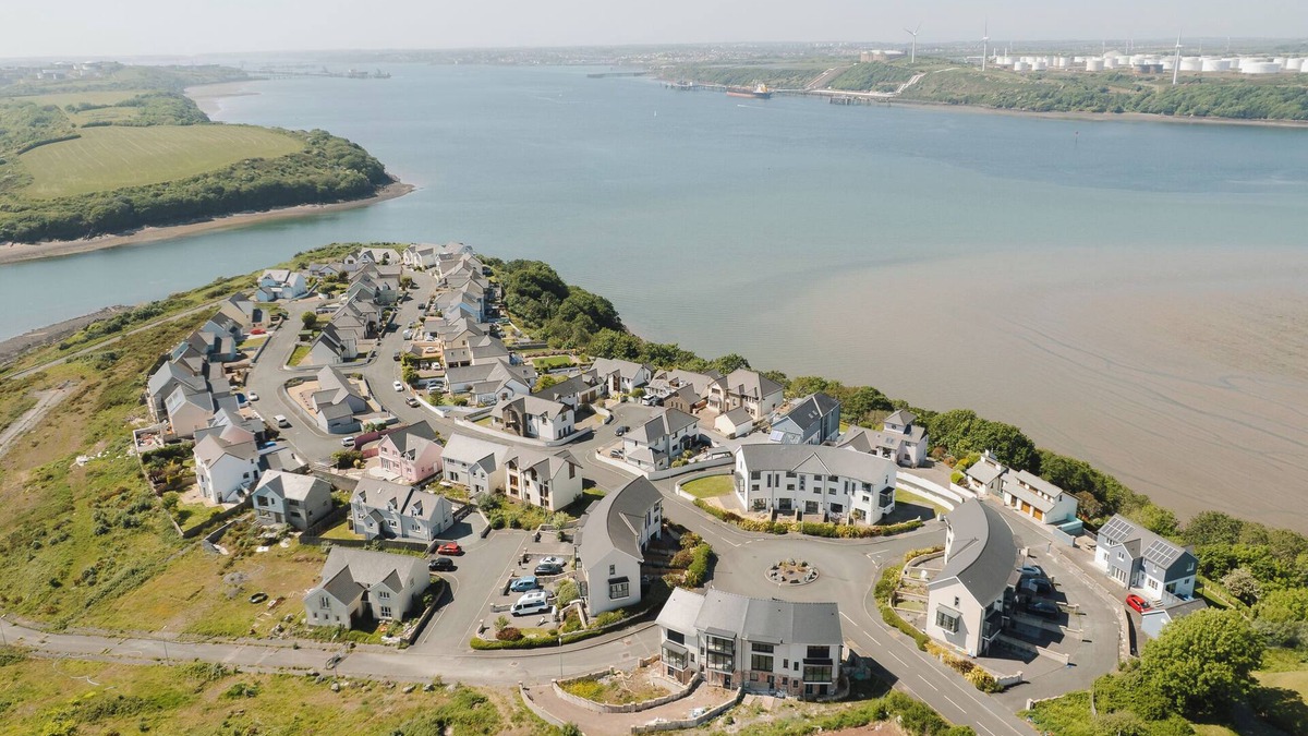 Pembroke Dock House | Ocean View/Pembrokeshire/Petfriendly