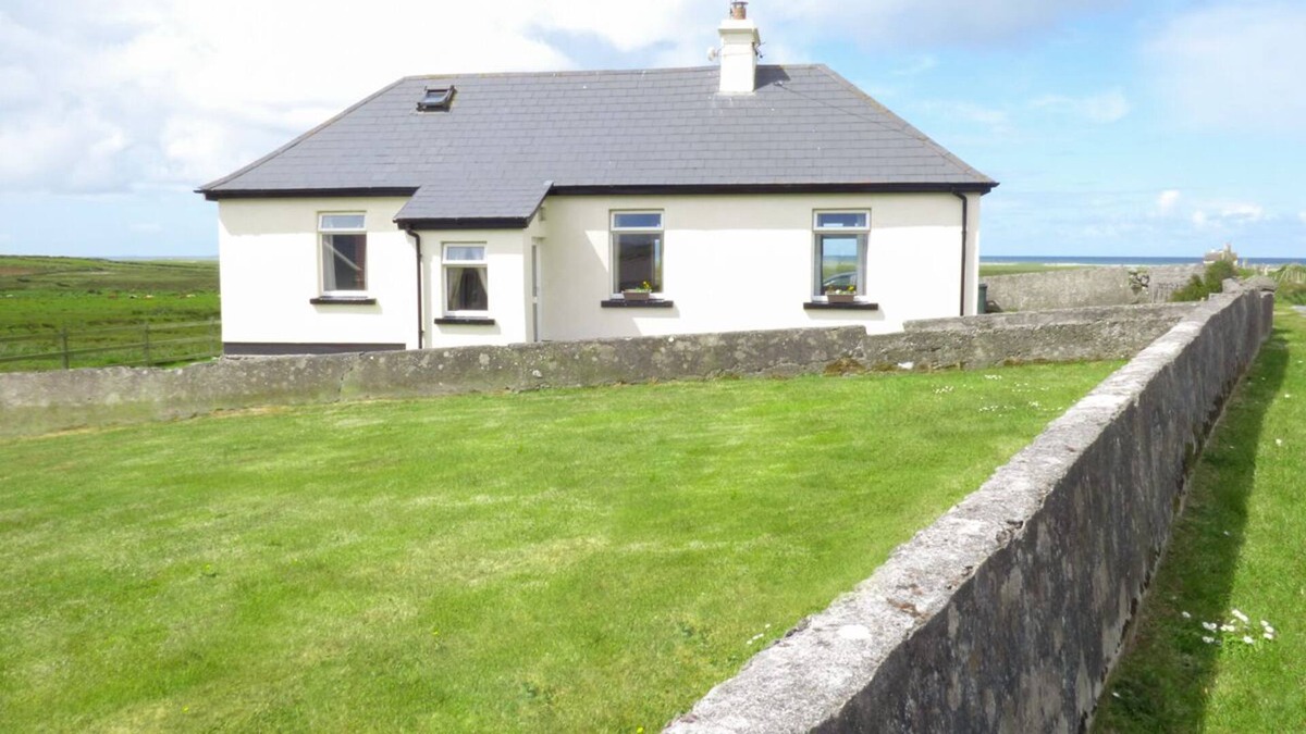 Louisburgh Cottage | OCEAN VIEW, pet friendly, with open fire in Louisburgh, County Mayo