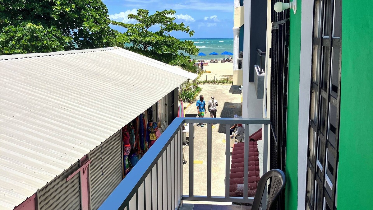 El Pueblito Apartment | OCEAN VIEW,safe area 1 bedroom apt , Dorada Beach El Pueblito, Puerto Plata