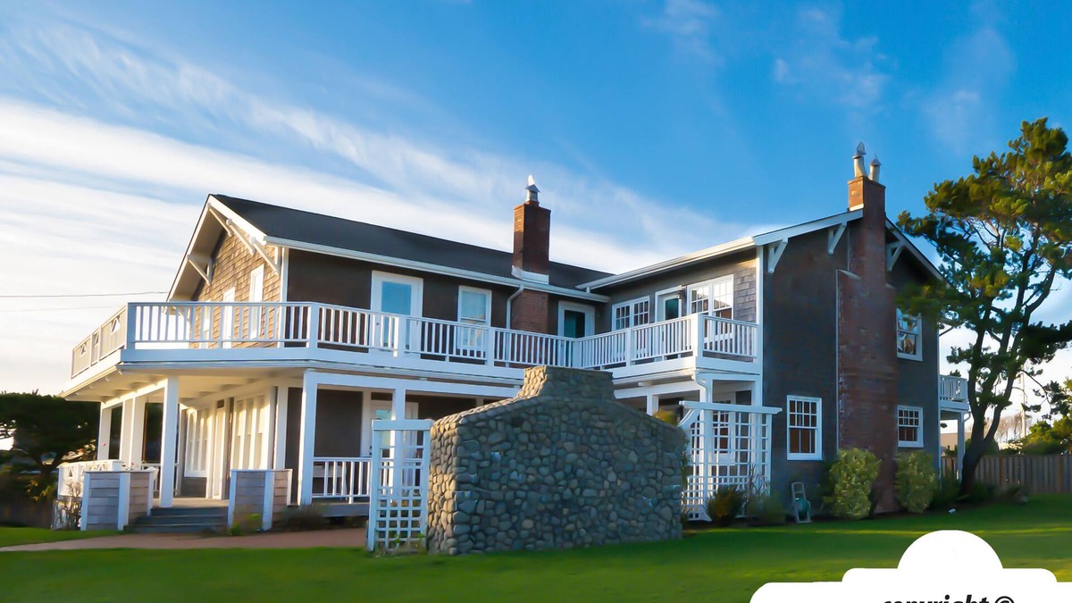 Gearhart House | OCEAN VIEW: SAND HILL MANOR: Seaside Vacation Homes, Inc. Managed