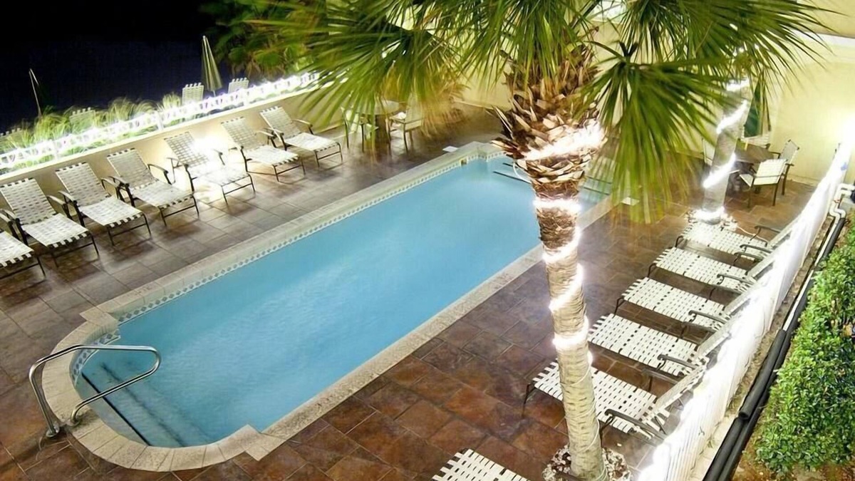 Tybee Island Hotel | Ocean View Suite w/Full Kitchen, Free WiFi, & Huge Private Balcony