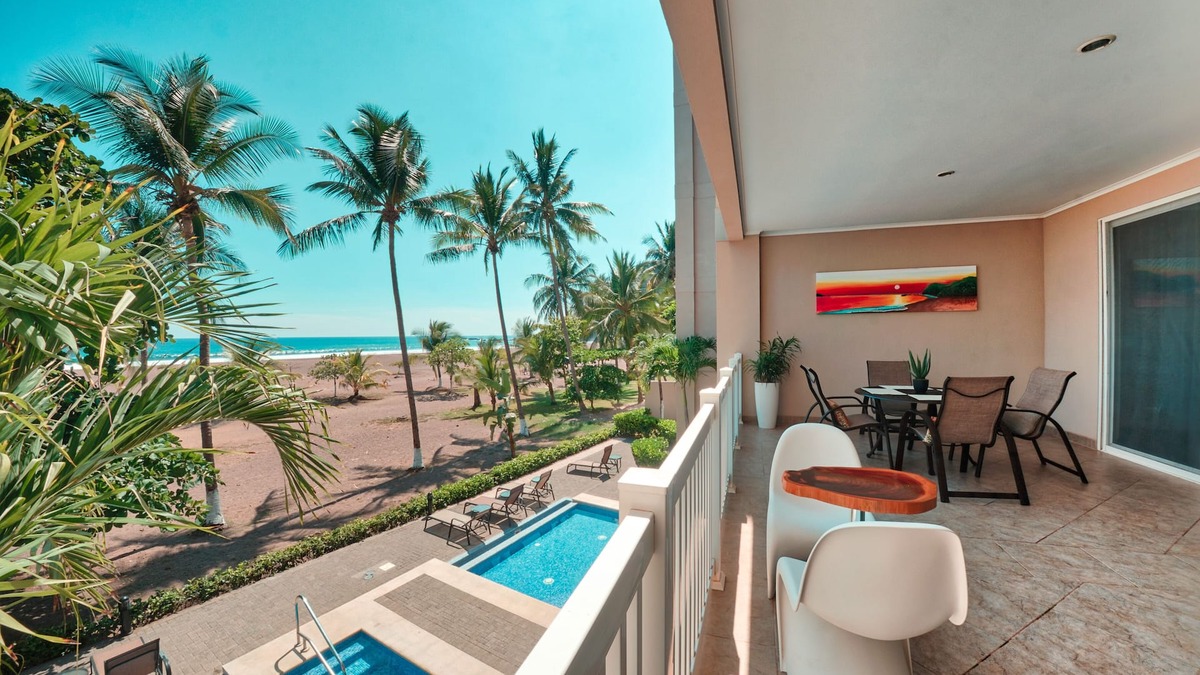 Barrio Los Villalobos Condo | Ocean view "The Palms" Ocean Club Resort-2 Bed