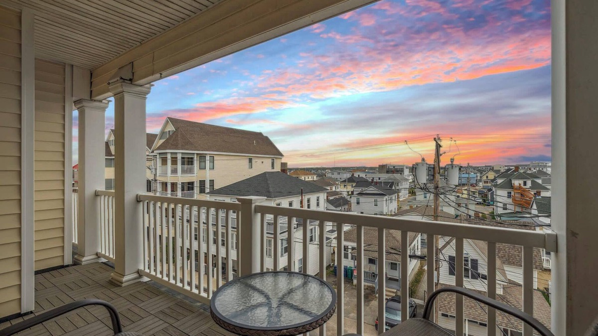 Hampton Condo | Ocean Views Balcony K Street Penthouse #5