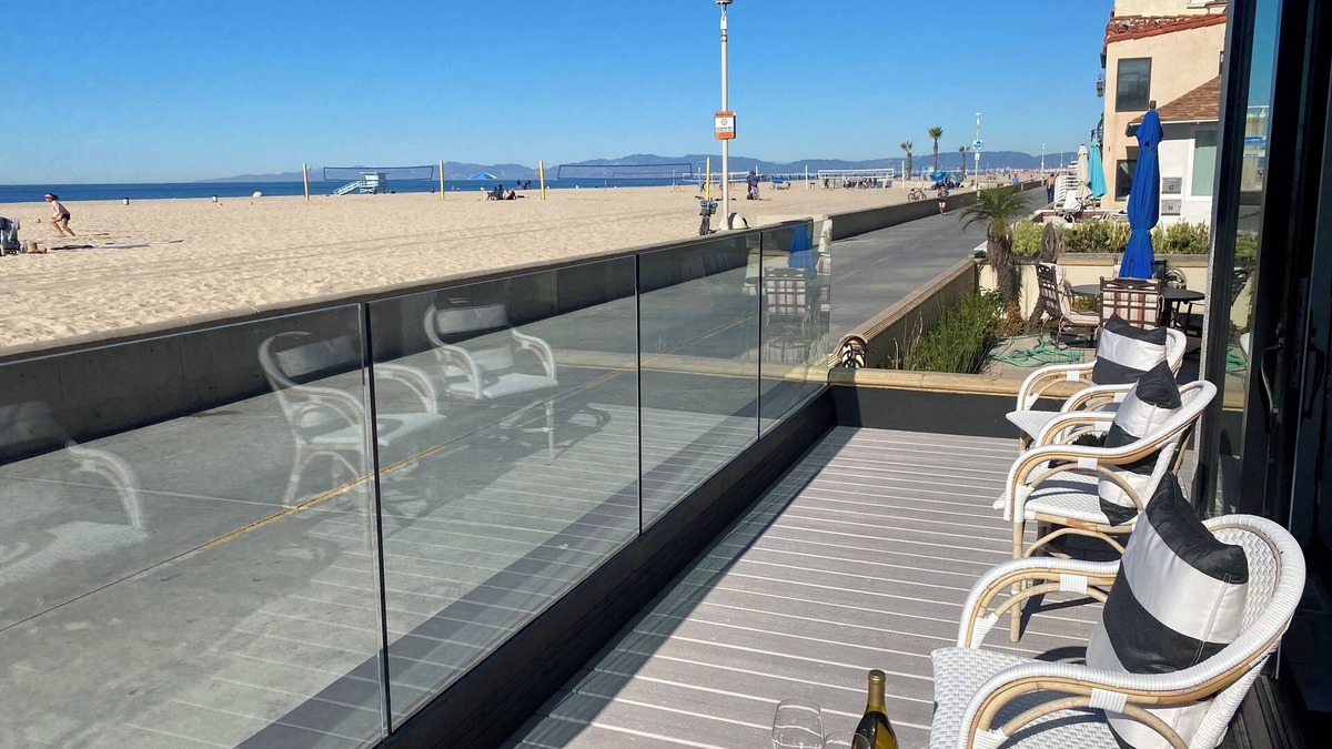Hermosa Beach Condo | Ocean Views! Beachfront Deck on Hermosa Strand