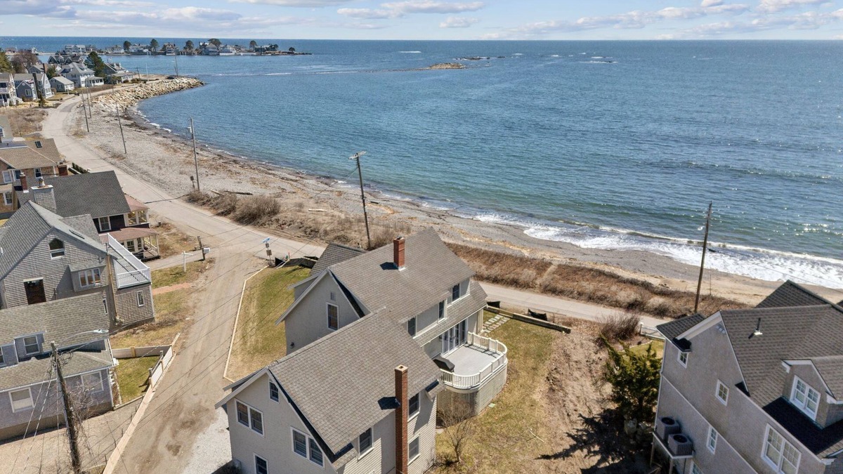 Kennebunk House | Ocean Views, Freshly Renovated, Beach Access!