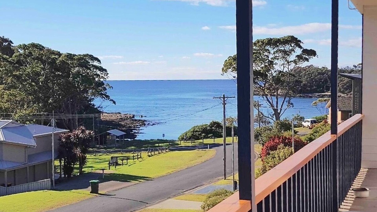 Malua Bay House | Ocean views of Pretty Bay Beach