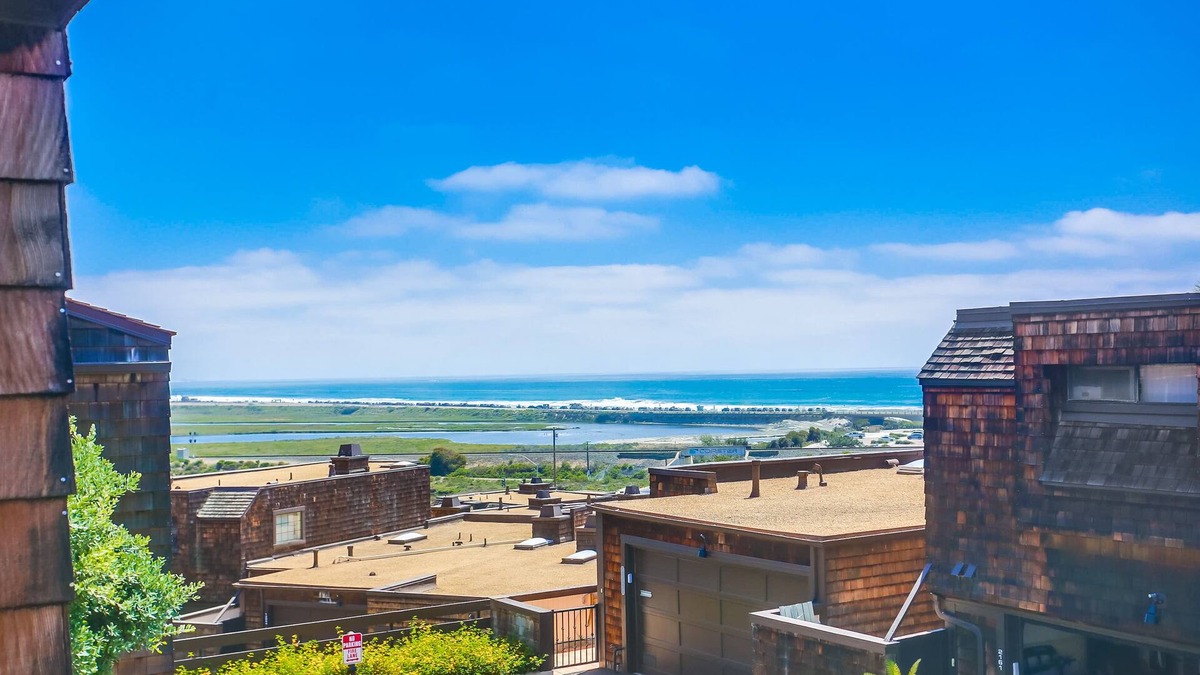 Del Mar Heights Condo | Ocean views! Sea Casa in Del Mar - New Listing