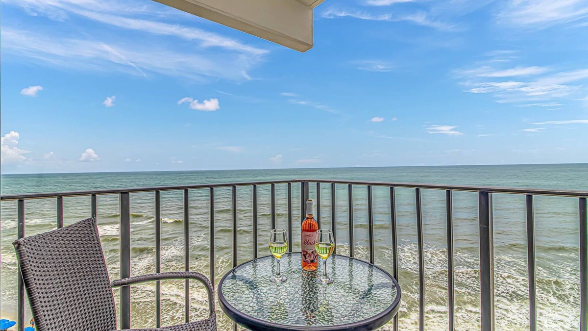 Garden City Condo | Oceanfront 2BR/2BA Condo - Panoramic Ocean Views, Sleeps 6