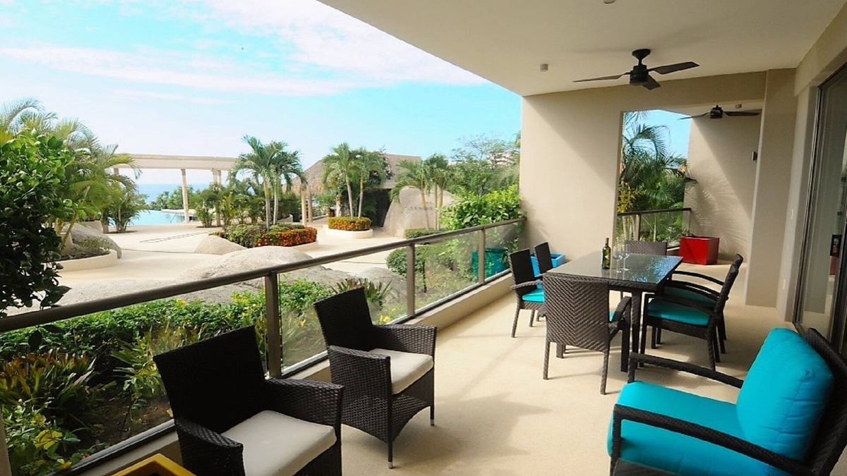 Santa Maria Huatulco Condo | Oceanfront 3-Bedroom Condo Steps to the Pool & Beach with Amenities