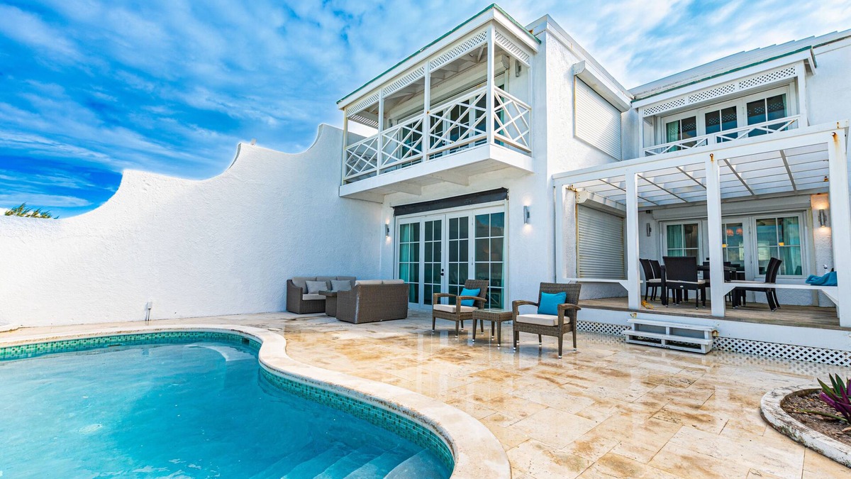 Nassau Villa | Oceanfront 3BR luxury Villa - Private Pool, Gate Community, no Car needed