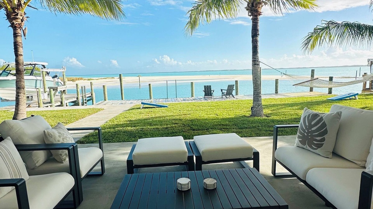Treasure Cay House | Oceanfront 5-bedroom 3-bath house with 50' Dock & optional 6 seater golf cart
