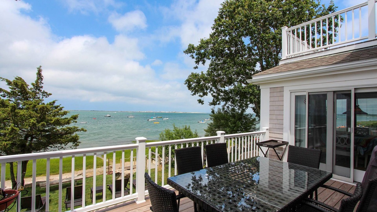Barnstable House | Oceanfront 5BR/5BA Home directly on it's own private beach-Weekly bookings only