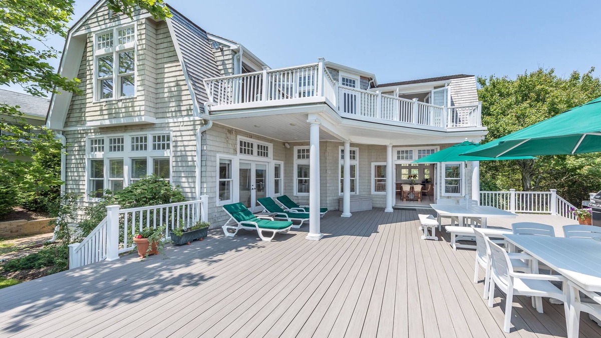 Amagansett Dunes House | Oceanfront Amagansett Gem - Available for Labor Day!