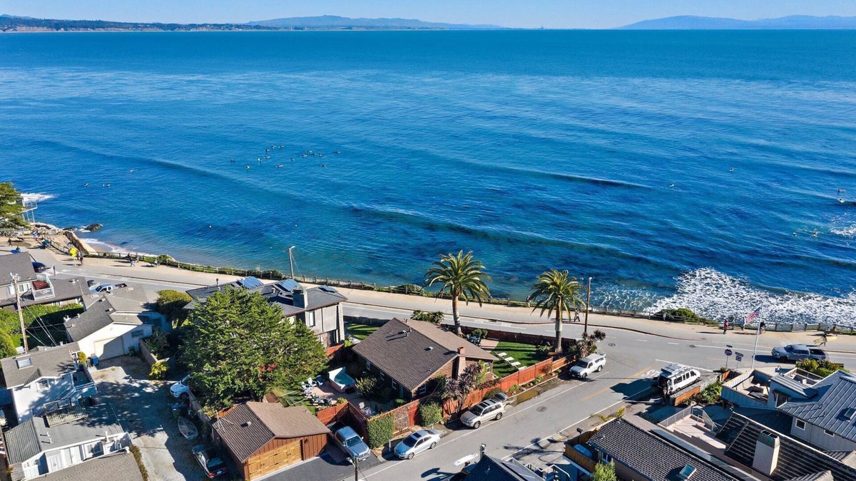 Opal Cliffs House | Oceanfront Beach Bungalow at Pleasure Point Surfing Beach!