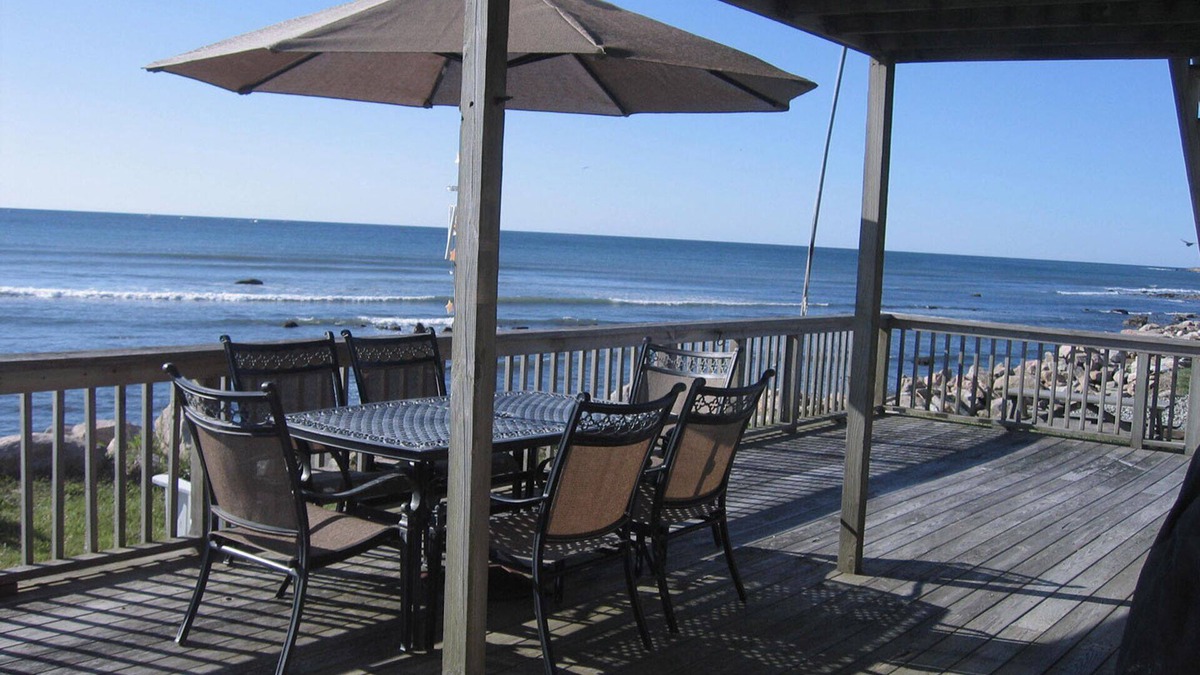 Narragansett House | Oceanfront Beach House in Narragansett, RI