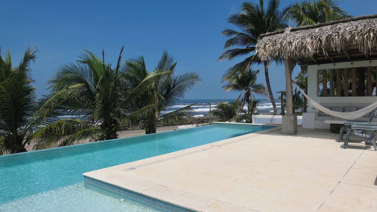 Pochomil House | Oceanfront Beach House w/Spectacular Infinity view pool +36 ft.