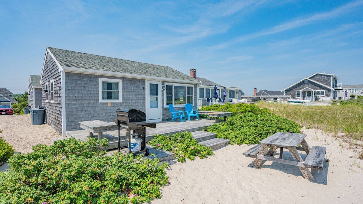 East Sandwich Cottage | Oceanfront Beach Cottage on East Sandwich Beach