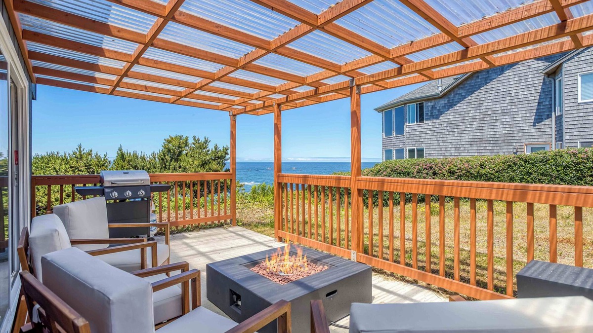 Lincoln Beach House | Oceanfront Beauty with Hot Tub, Pool, Game Room, Playground, Beach Access!