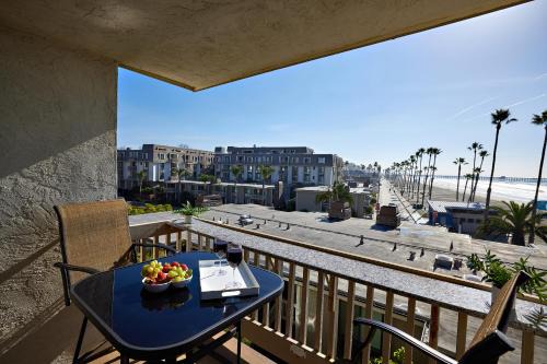 Townsite House | Oceanfront condo at North Coast Village