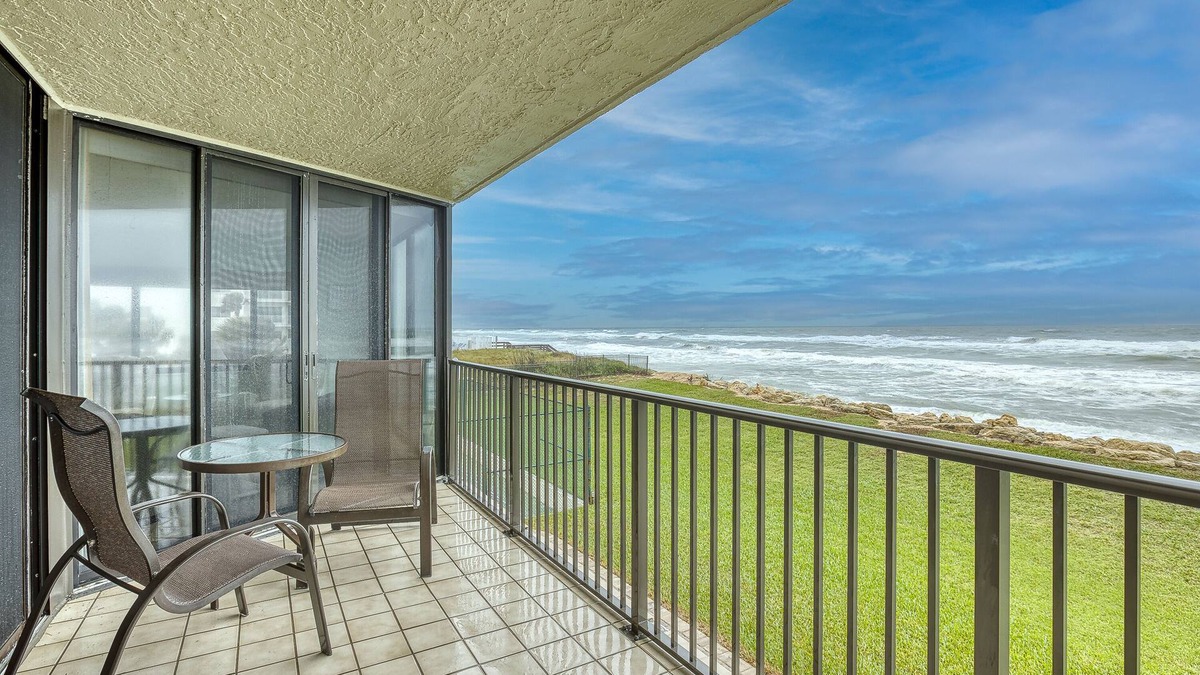 Bethune Beach Condo | Oceanfront Corner Unit at Chadham-by-the-Sea/Car Free Beach/CH210