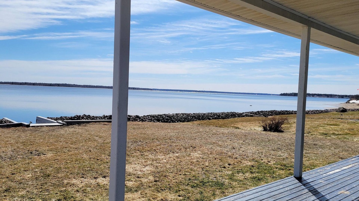 Grand-Digue Cottage | Oceanfront cottage with private beach access near Shediac, New Brunswick