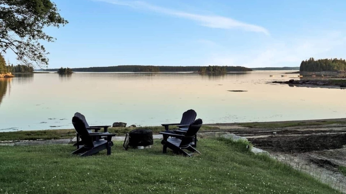 Milbridge Cottage | Oceanfront Cottage Firepit + Beach Near Acadia & Bar Harbor