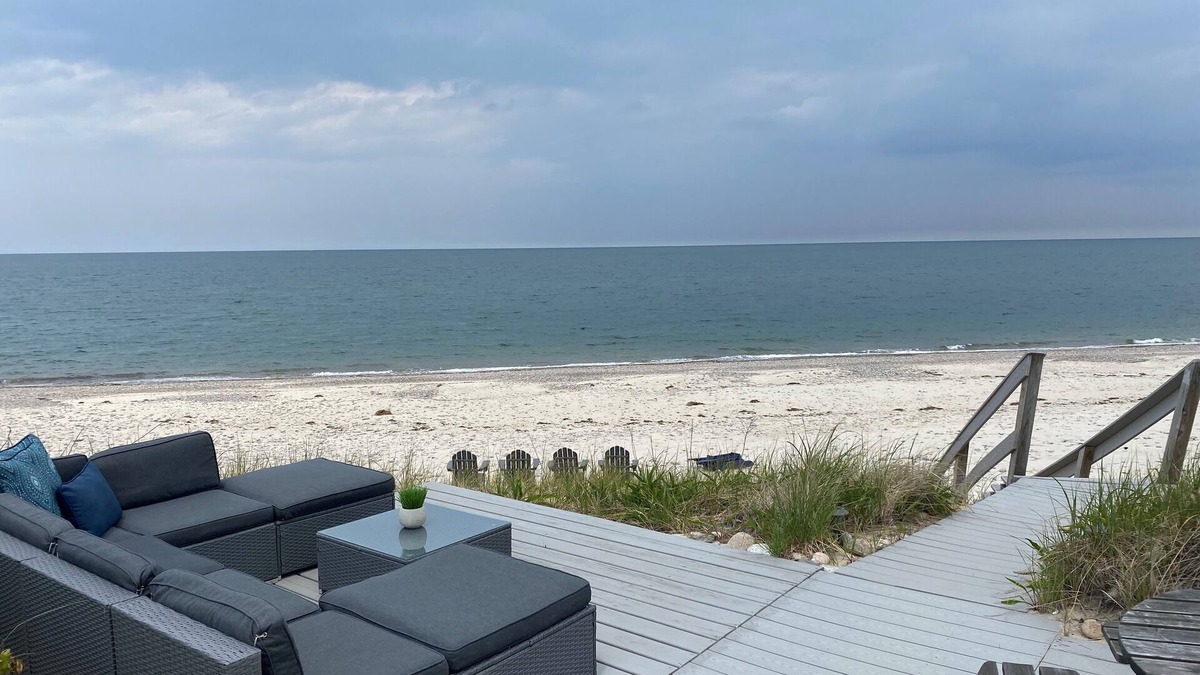 East Sandwich Cottage | Oceanfront Cottage on private beach! Available for 4 night stays in Fall 2025!