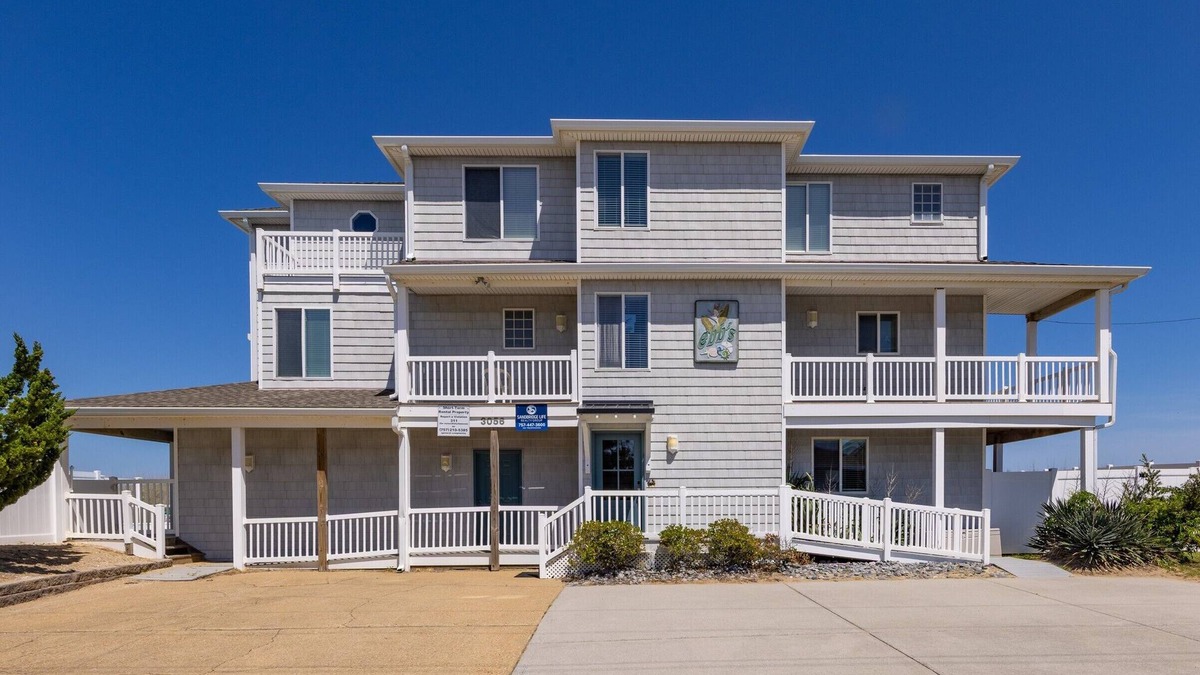 Sandbridge House | Oceanfront, Direct Beach Access, Pool, Sleeps 16!