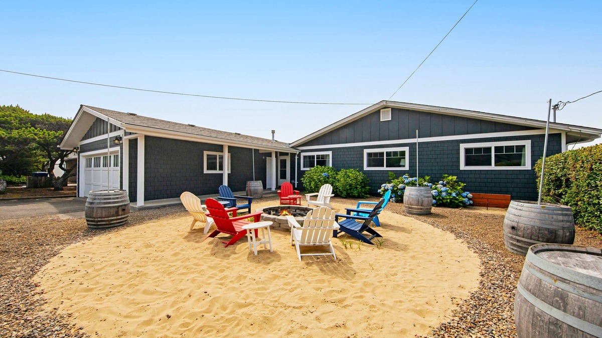 Gleneden Beach House | Oceanfront, dog-friendly house with deck, private hot tub & stunning views