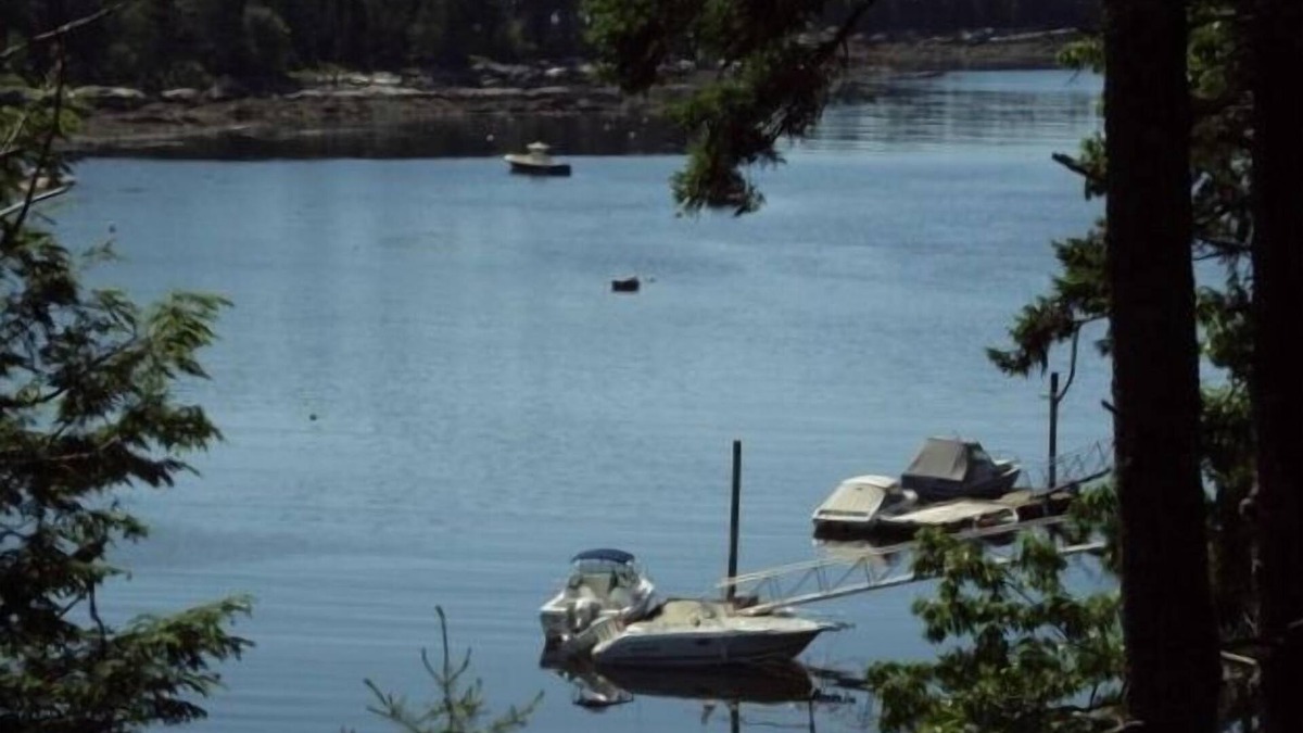 Georgetown Ski Chalet | Oceanfront Georgetown Maine
