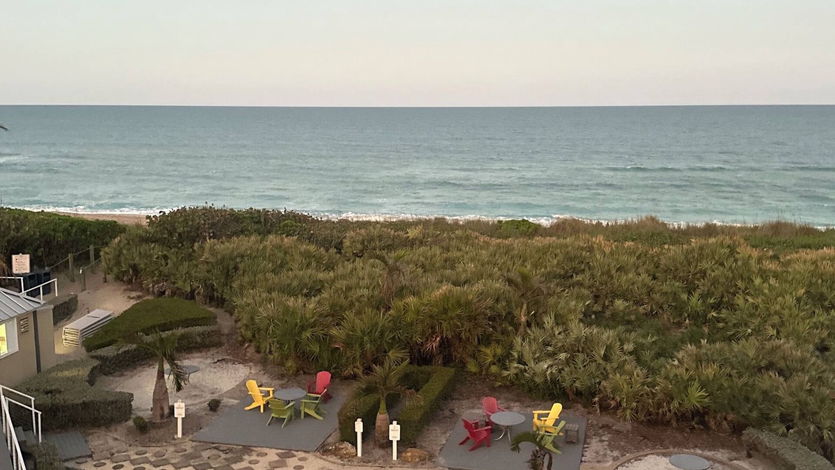 Stuart Condo | Oceanfront Heated Pool, Tiki Bar 3rd floor end unit