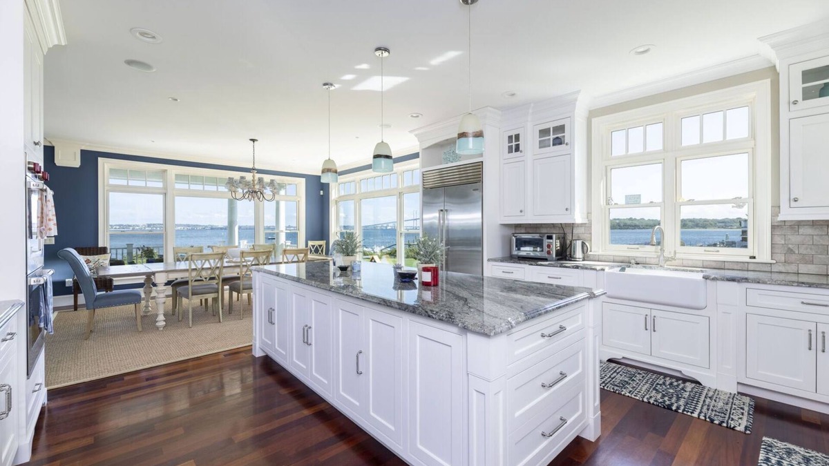 Jamestown House | Oceanfront home with panoramic water views