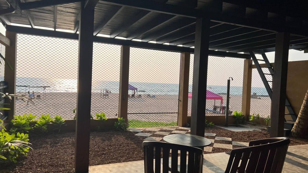 Ambalangoda Villa | Oceanfront Luxury Private Villa in Ambalangoda