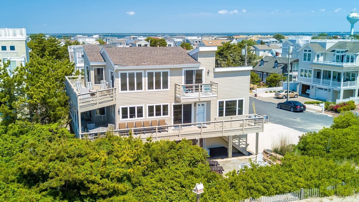 Peahala Park House | Oceanfront! Nearly 100ft of Oceanfront living. Views Galore! Beach Haven Park