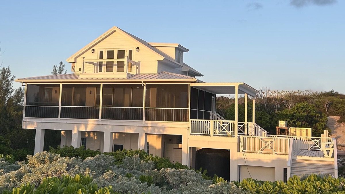 Green Turtle Cay House | OCEANFRONT New Construction Green Turtle Cay with POOL