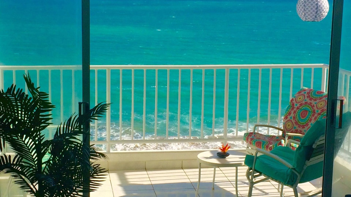 La Pared Condo | Oceanfront Paradise~A lovely newly owned condo spectacular ocean views
