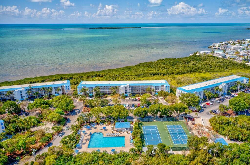 Tavernier Apartment | Oceanfront Paradise Awaits You