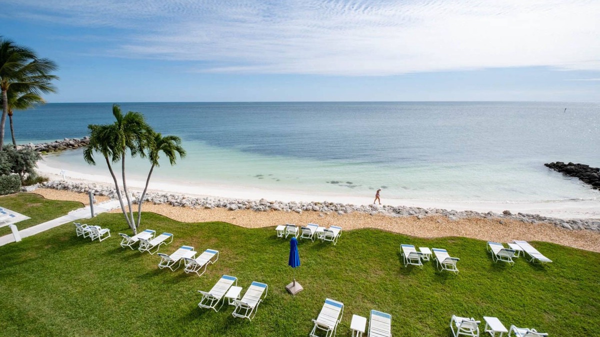 Key Colony Beach Hotel | Oceanfront Private Beach in Key Colony Beach Florida Keys