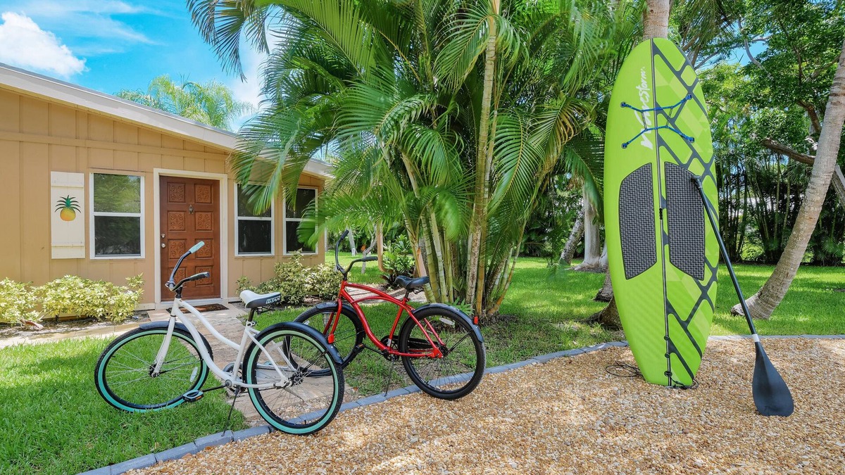 South Beach House | OCEANFRONT Private Beach PETS WELCOME Last-Minute Special Offers